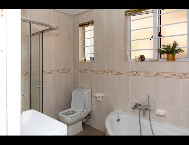 2 BEDROOM APARTMENT FOR SALE IN MORNINGSIDE